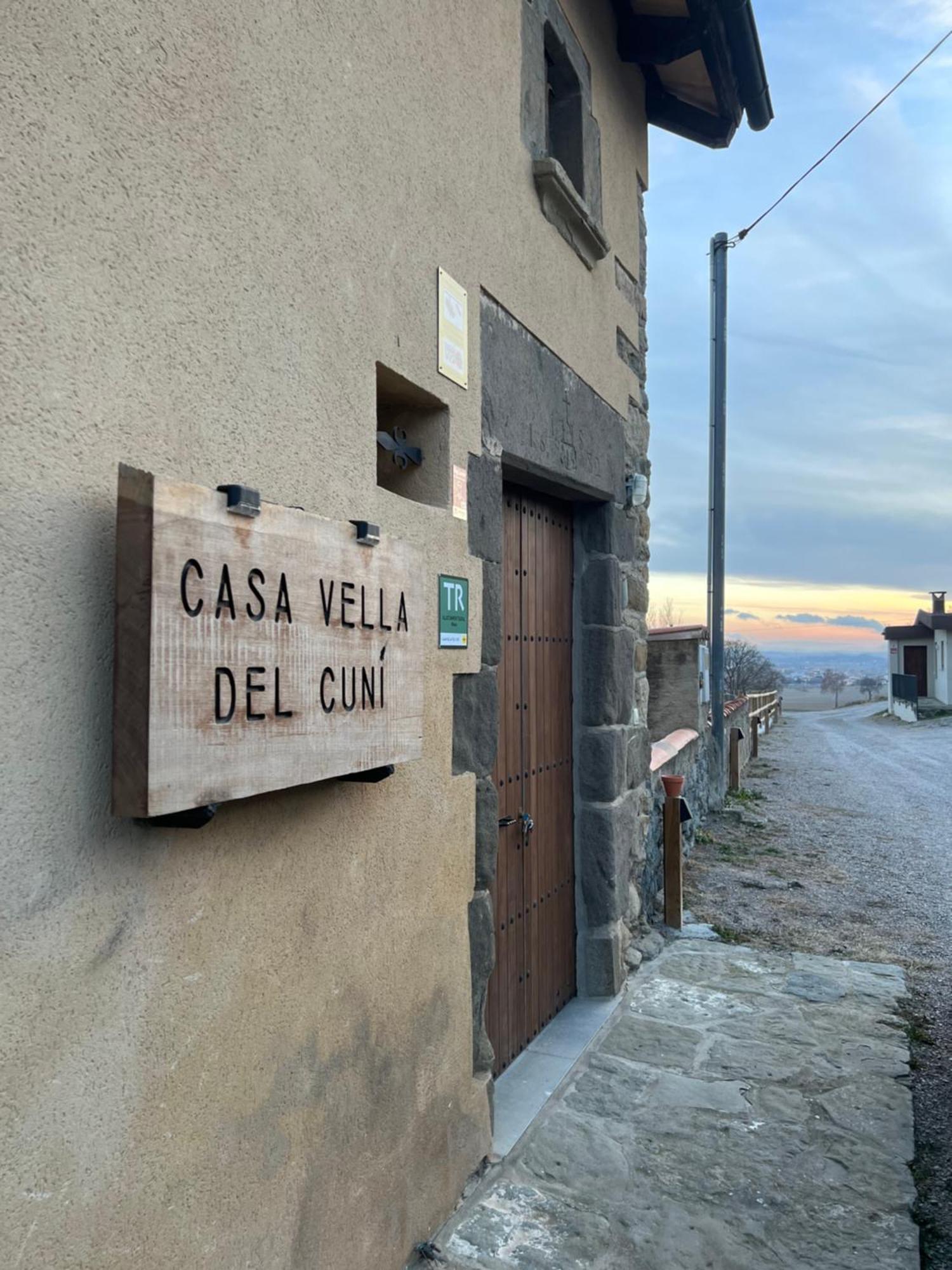 Casa Vella Del Cuni * Roda de Ter